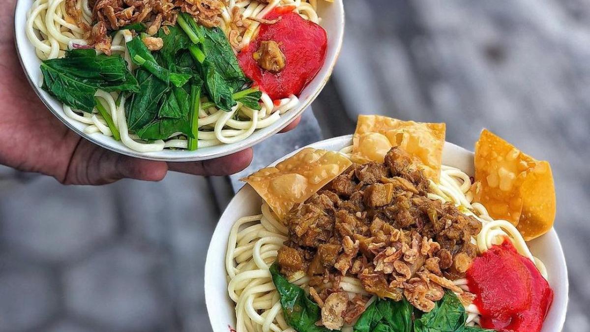 Mie Ayam Ngangeni: Kenikmatan yang Tak Terlupakan di Jantung Cilacap